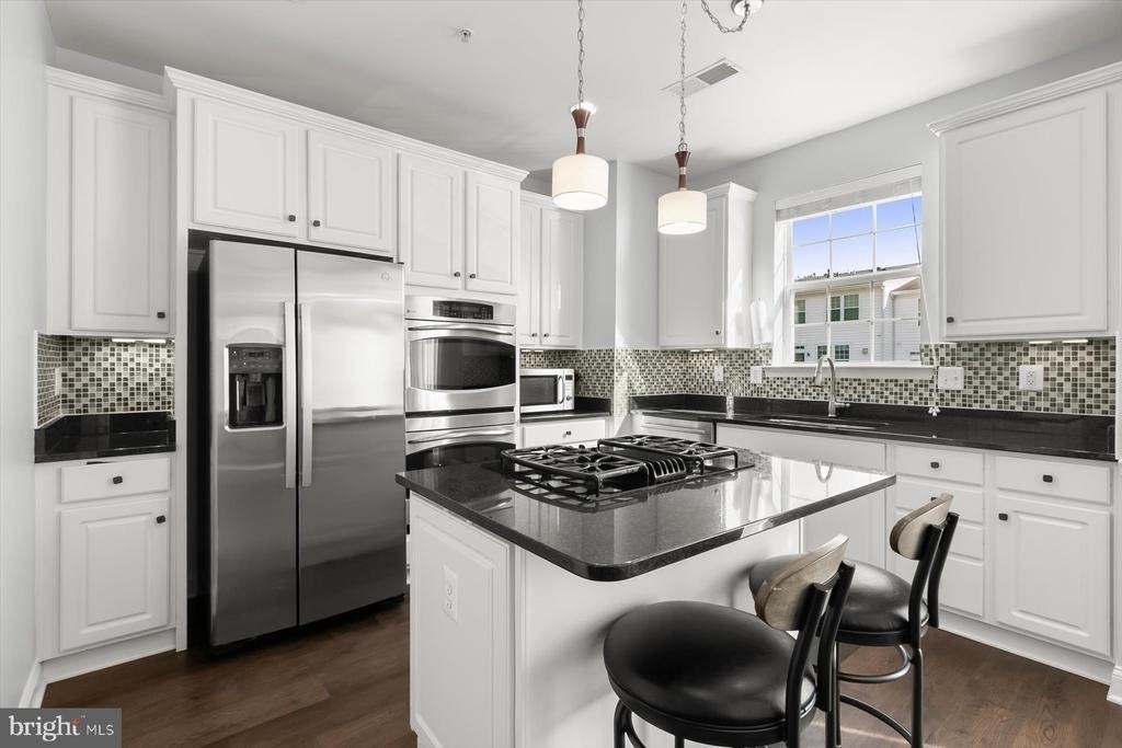 7207 Phelps Hill Court - Photo 17