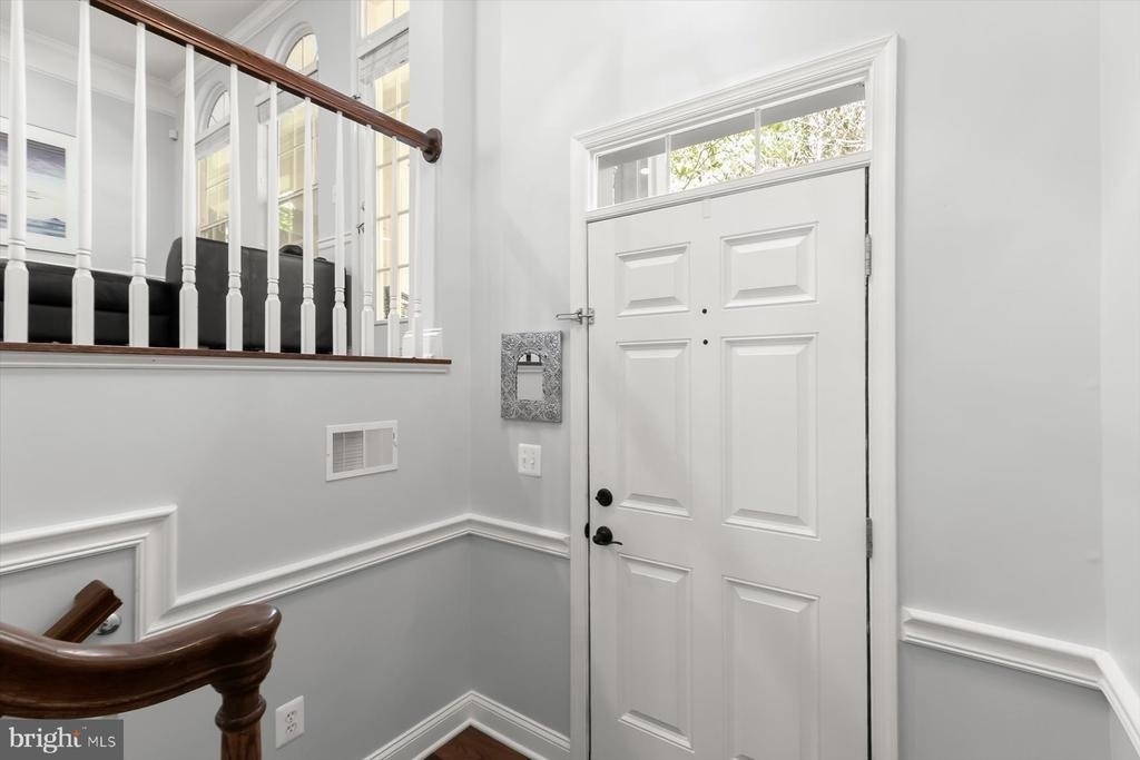 7207 Phelps Hill Court - Photo 6
