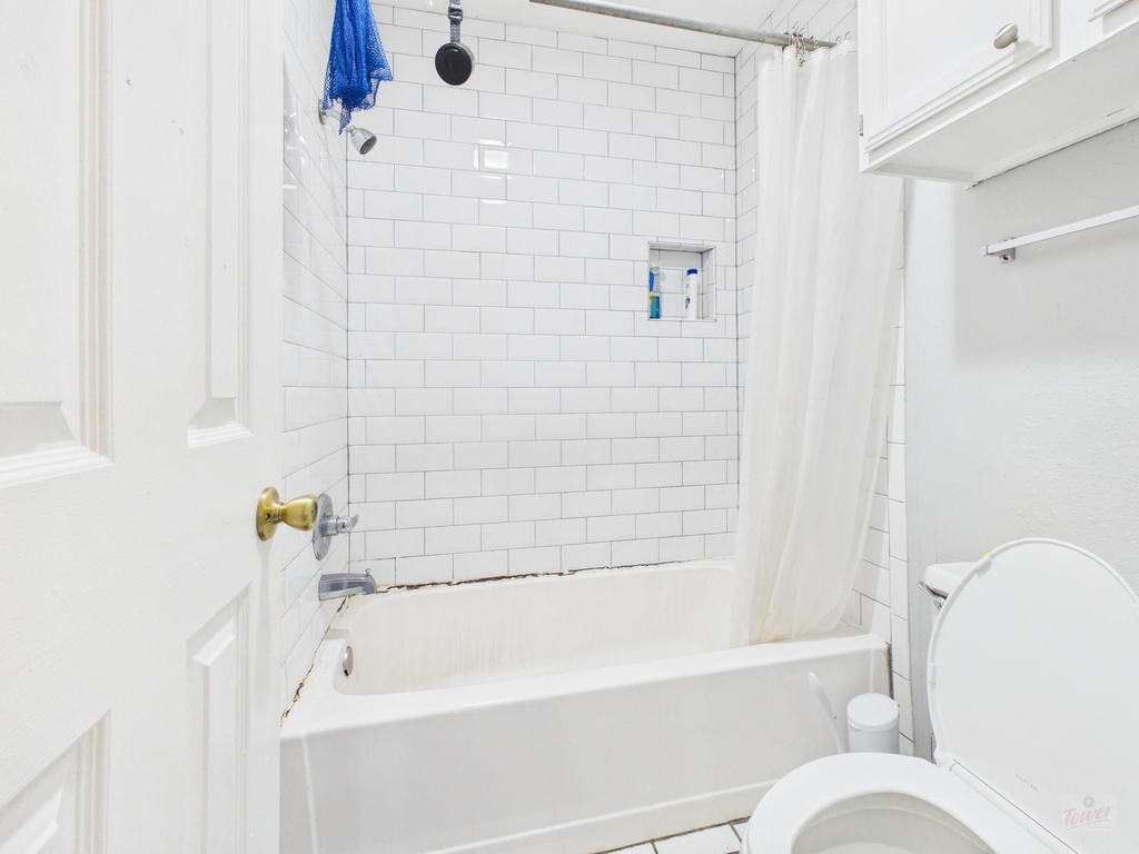 3111 Tom Green St - Photo 10