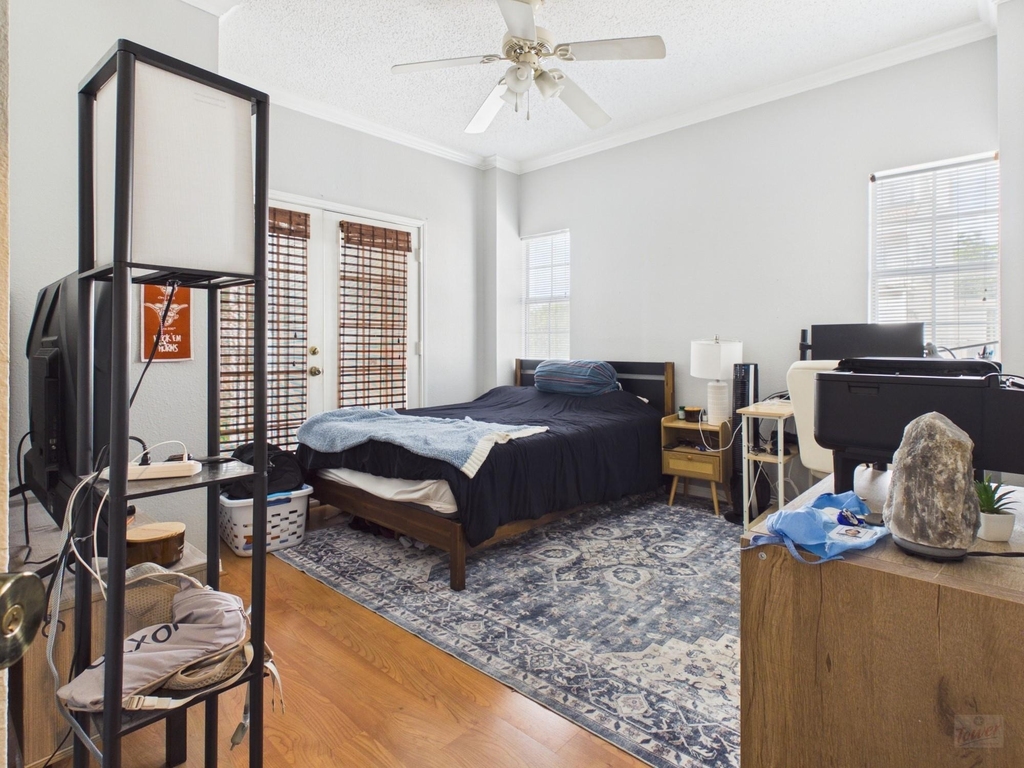 3111 Tom Green St - Photo 13