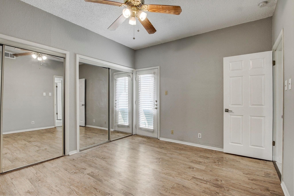 807 W 25th St - Photo 17