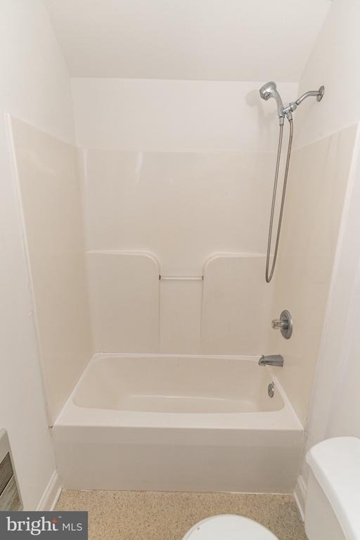 802 Travers Street - Photo 26
