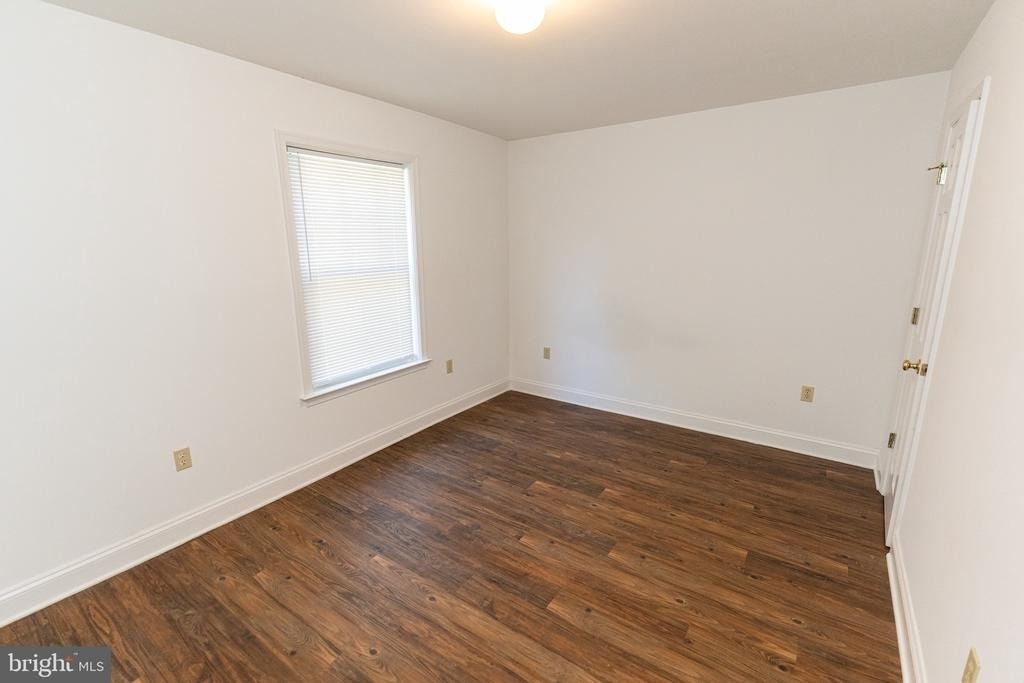 802 Travers Street - Photo 20