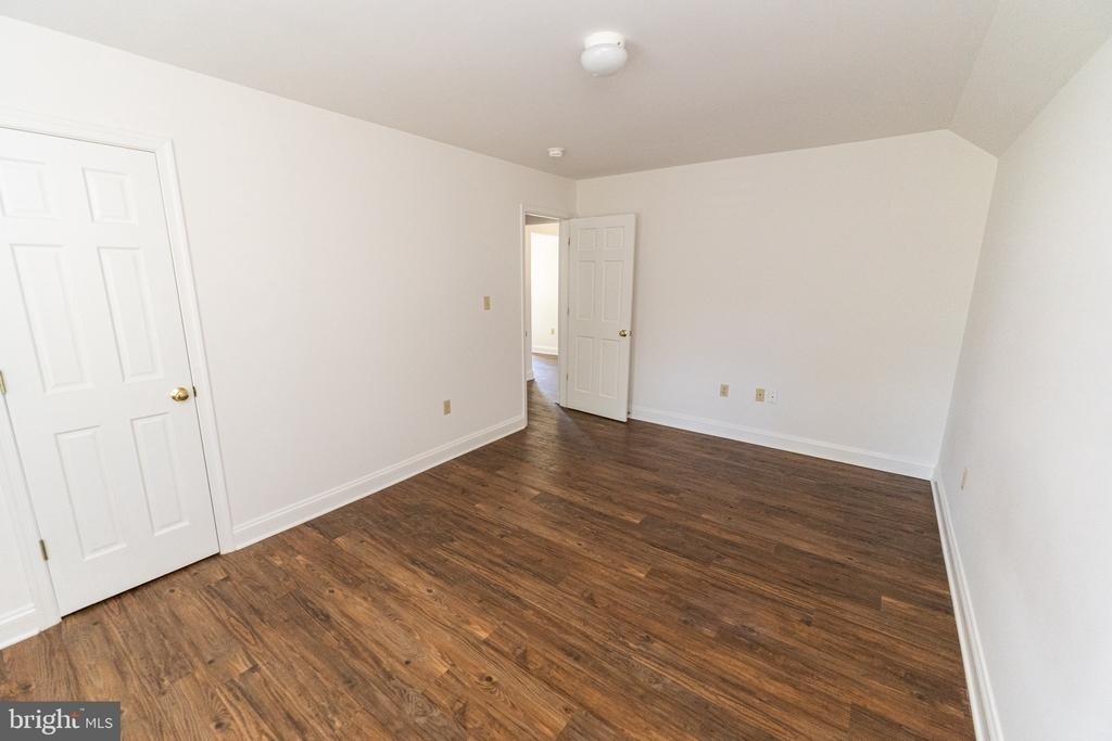 804 Travers Street - Photo 17