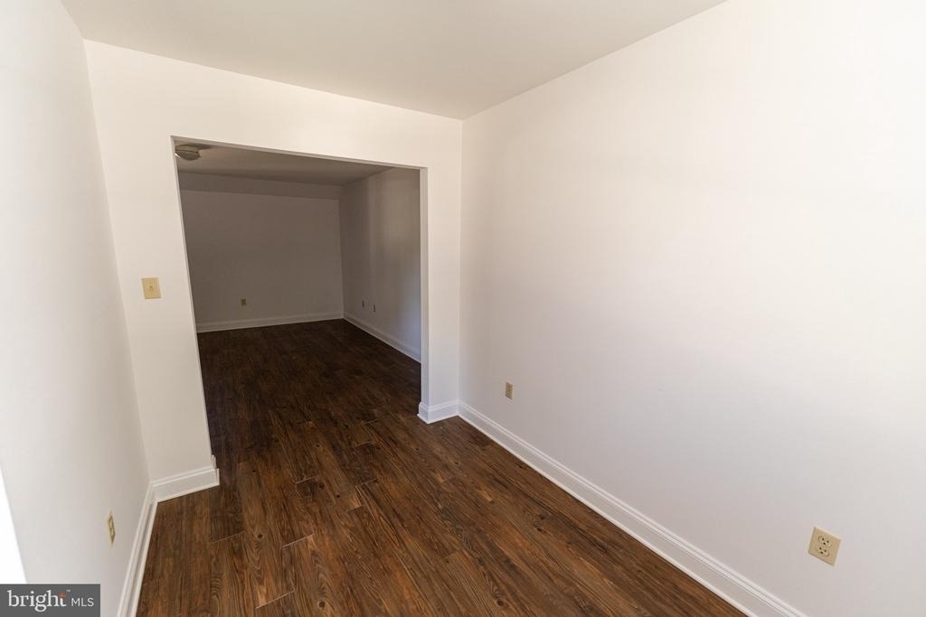 804 Travers Street - Photo 8