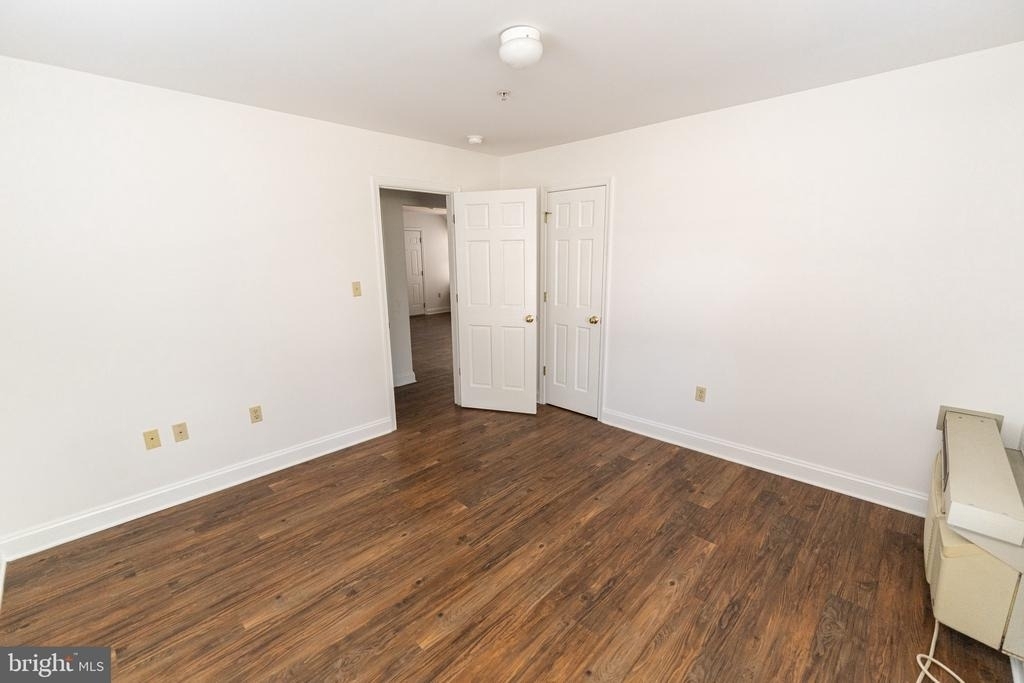804 Travers Street - Photo 23
