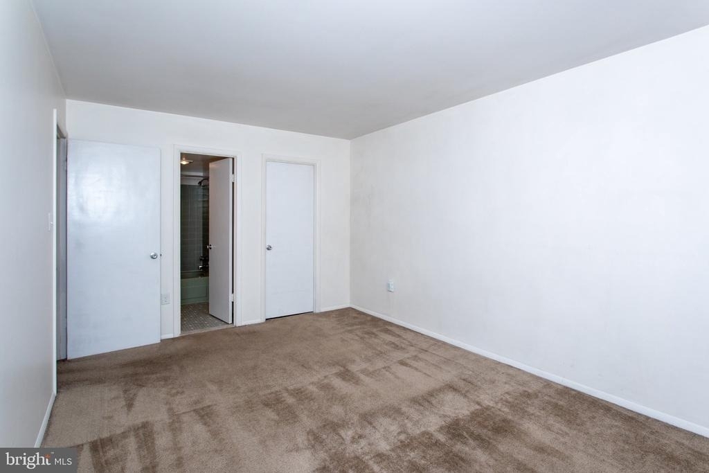 327 Saint Marys Avenue - Photo 9