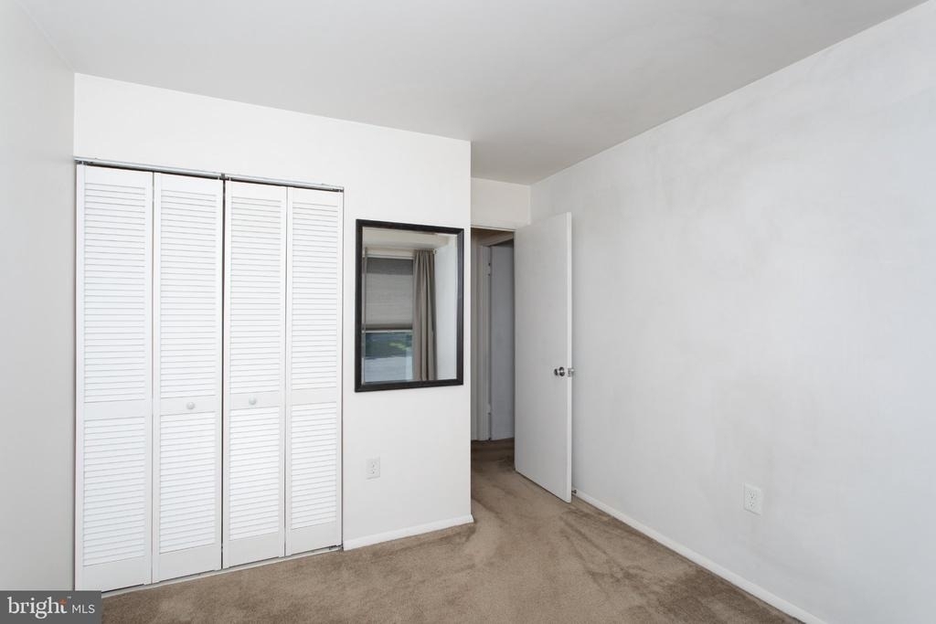 327 Saint Marys Avenue - Photo 12