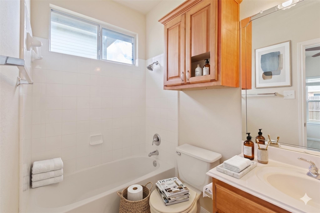 2405 Speidel Dr - Photo 14