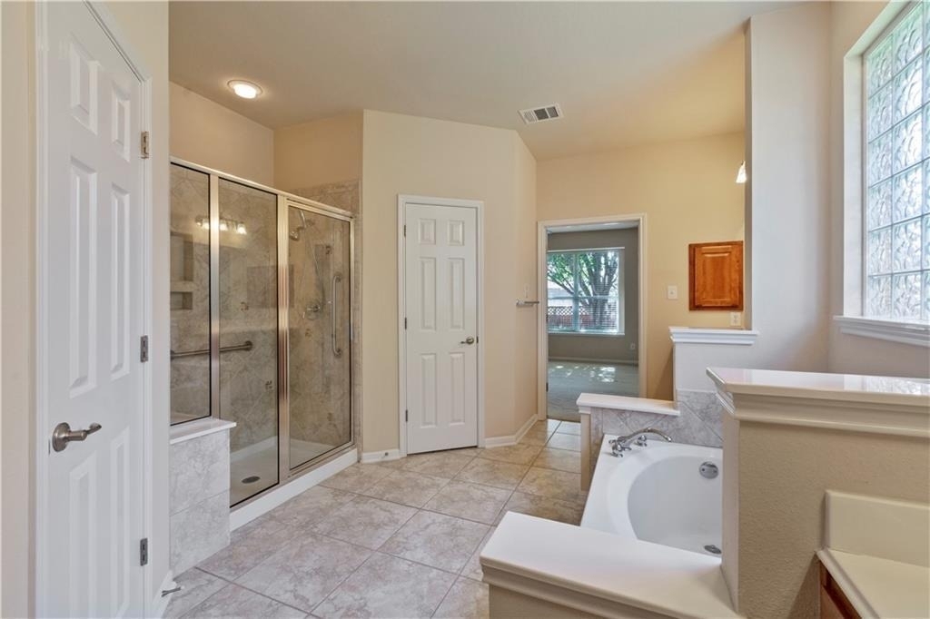 2405 Speidel Dr - Photo 30