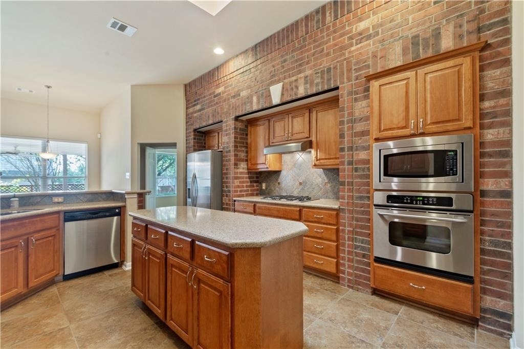 2405 Speidel Dr - Photo 16