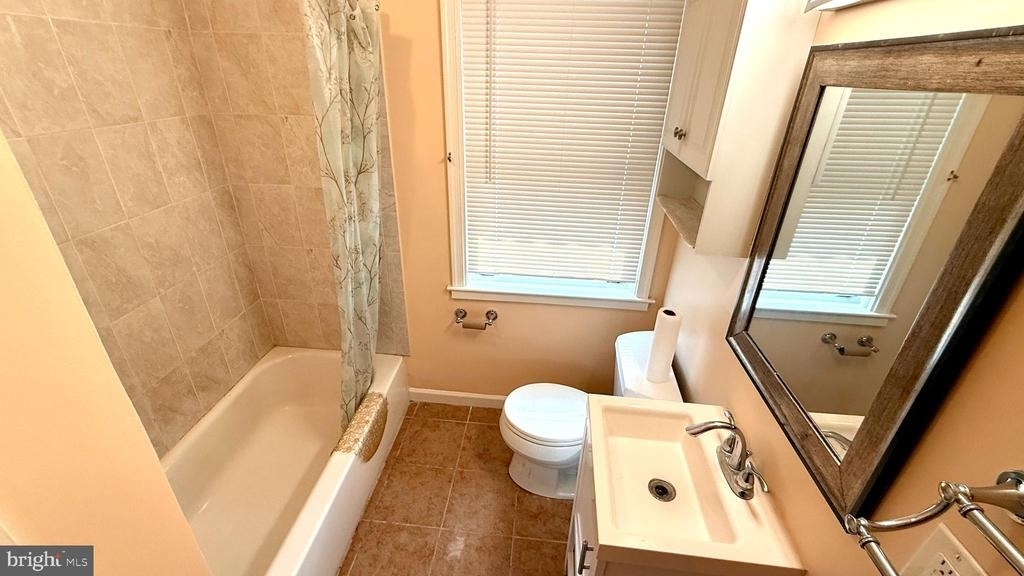 1717 Northview Road - Photo 3
