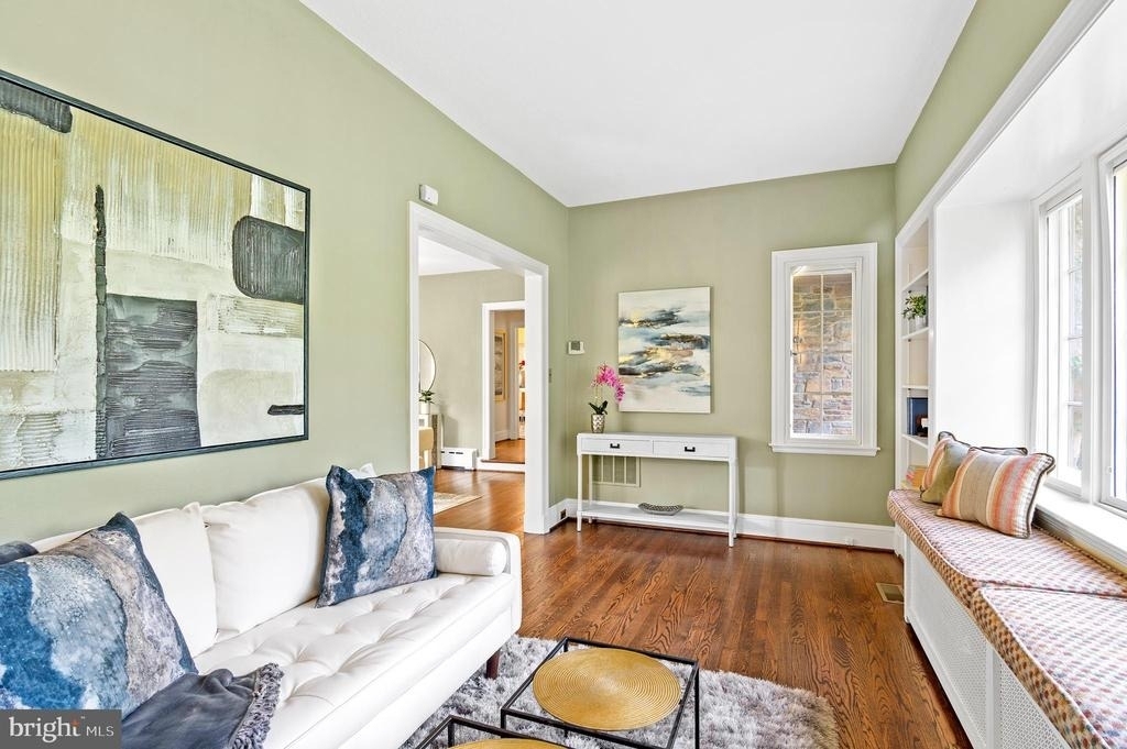 7704 Crossland Road - Photo 10