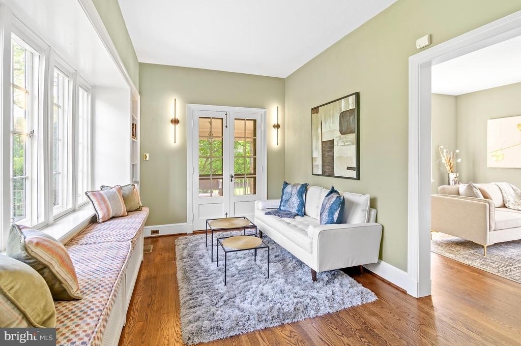 7704 Crossland Road - Photo 11