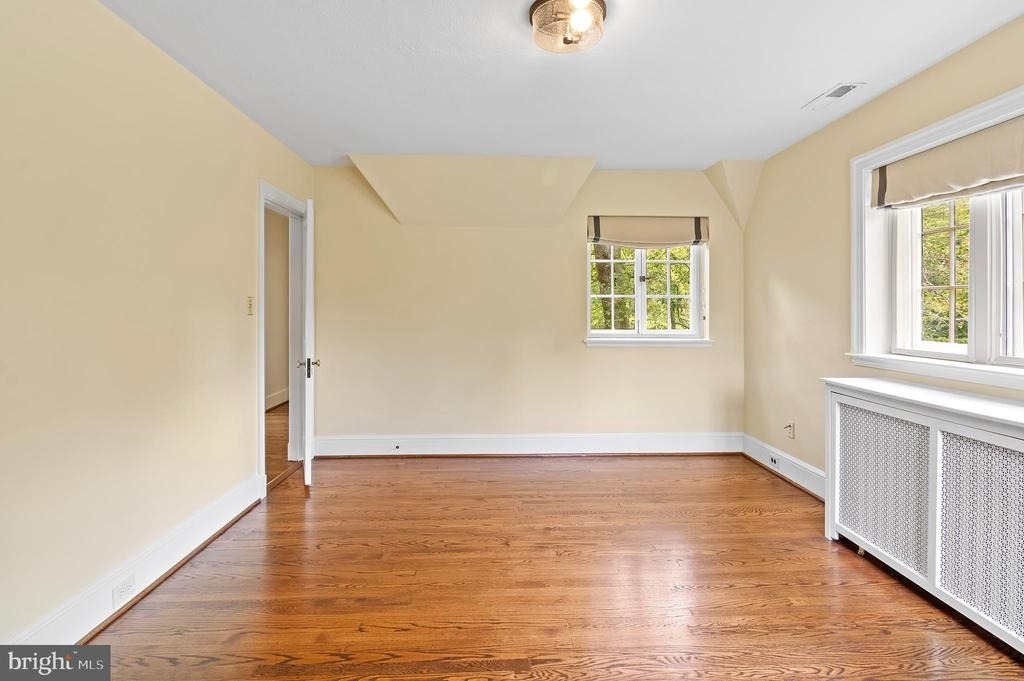 7704 Crossland Road - Photo 39