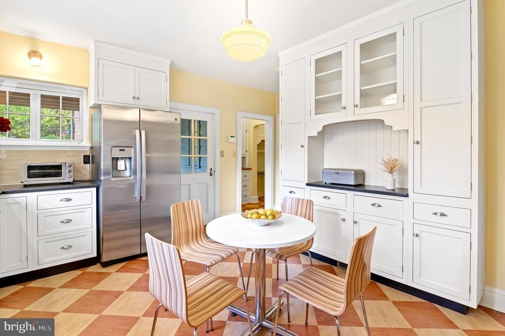 7704 Crossland Road - Photo 19