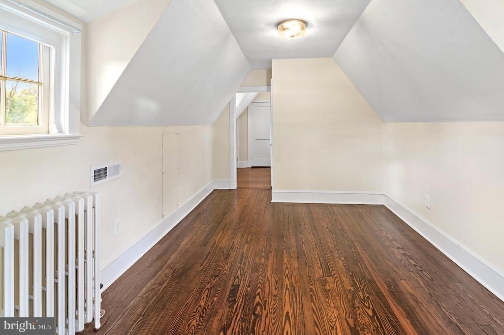 7704 Crossland Road - Photo 47