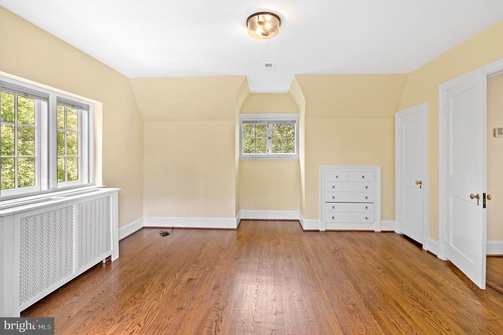 7704 Crossland Road - Photo 36