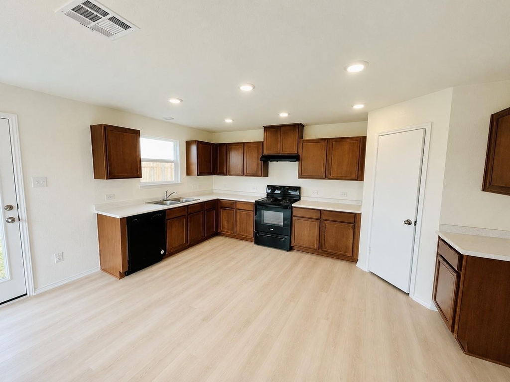 13501 Martha Washington Pl - Photo 17