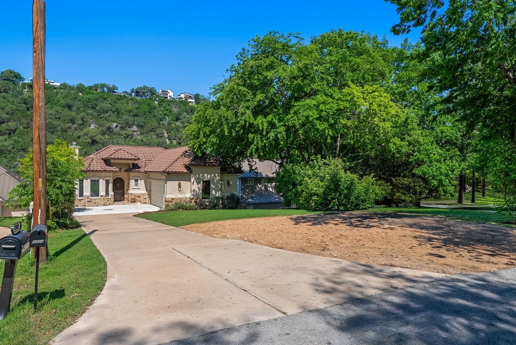 3304 Blue Jay Ln - Photo 3