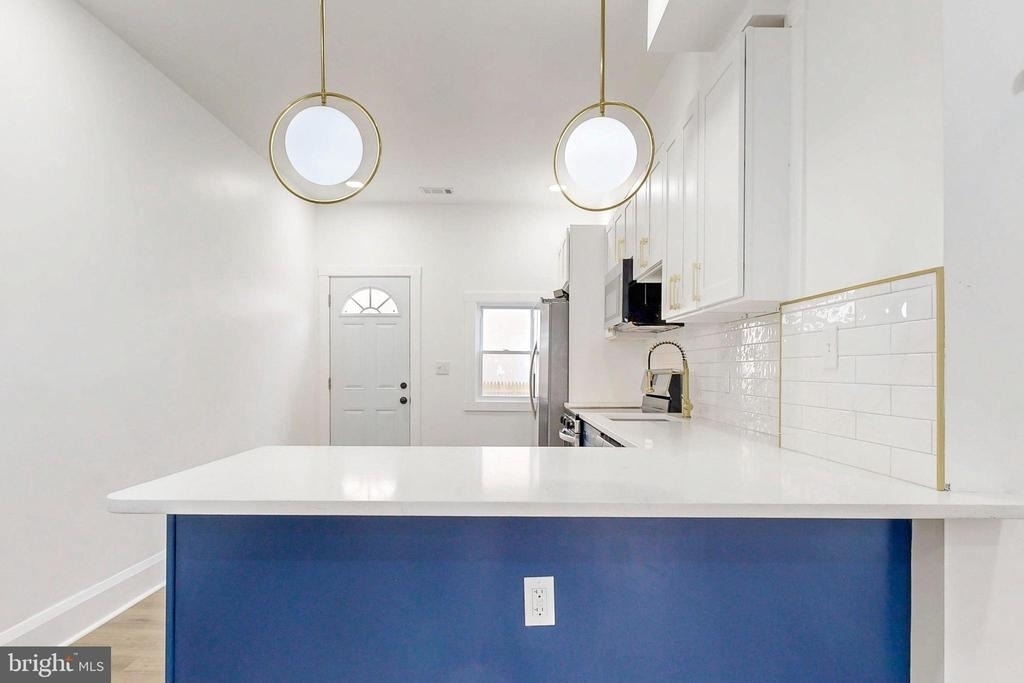 2320 W Lexington Street - Photo 7