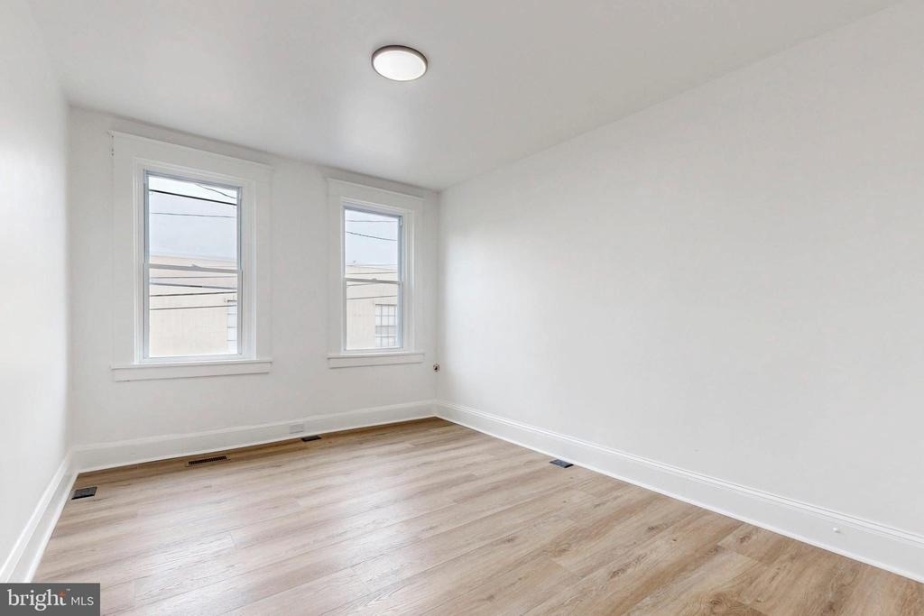 2320 W Lexington Street - Photo 22