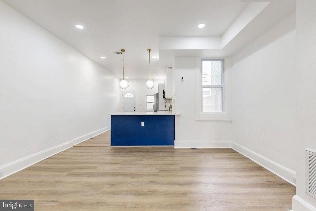 2320 W Lexington Street - Photo 5