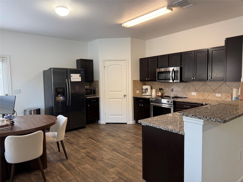 12111 Riprap Dr - Photo 2