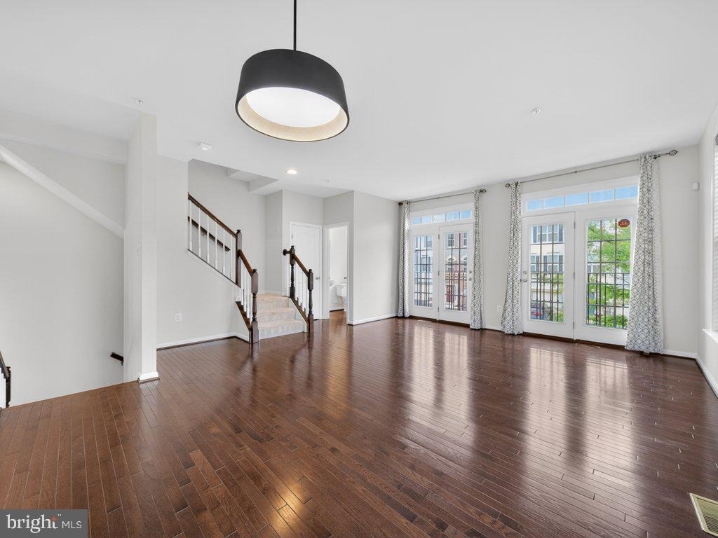 1169 Carinoso Circle - Photo 4