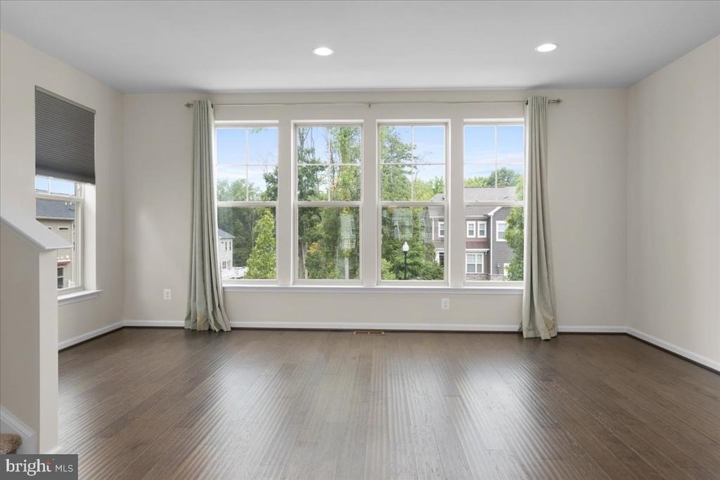 7210 Hartley Lane - Photo 8