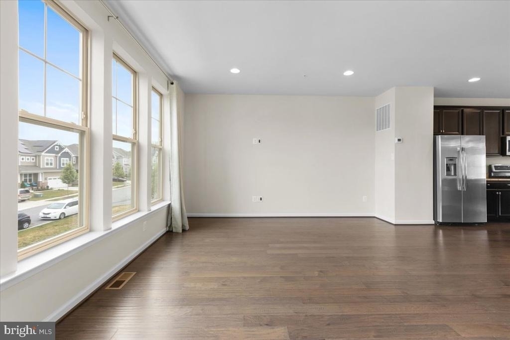 7210 Hartley Lane - Photo 9