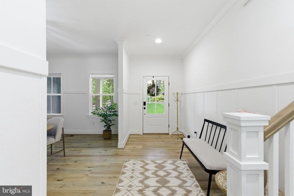 916 Waterview Drive - Photo 10