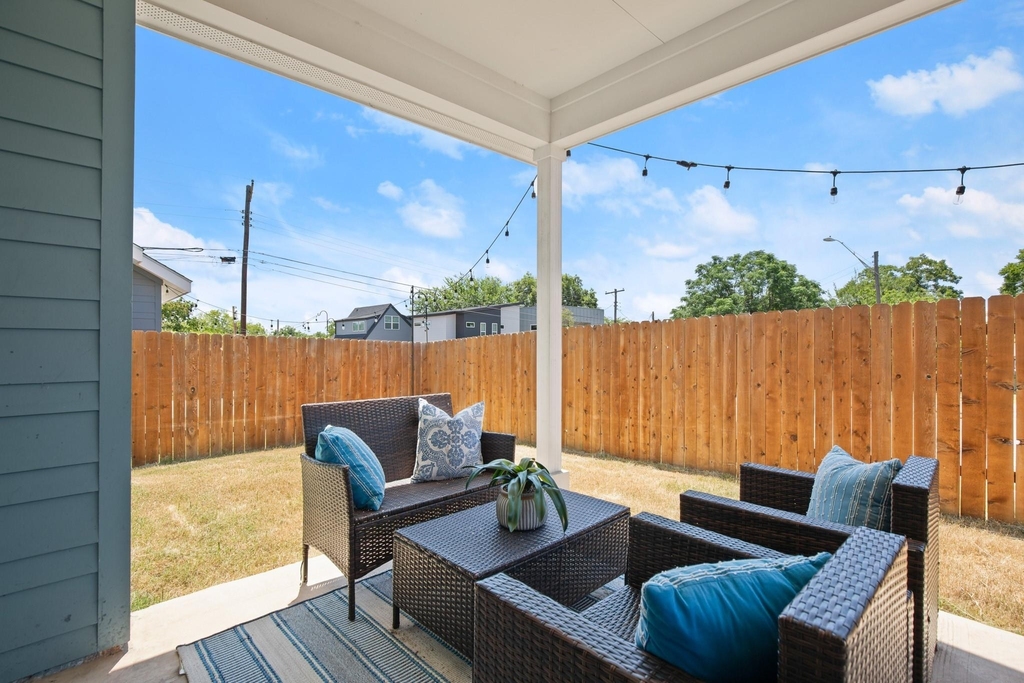 1809 Chestnut - Photo 25