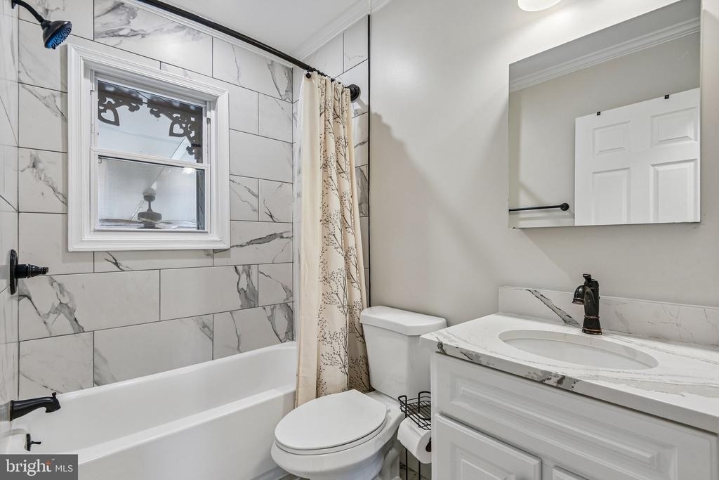 105 Dinsmore Avenue - Photo 28