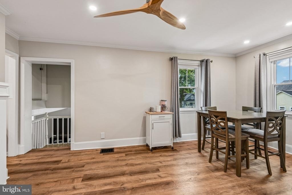 105 Dinsmore Avenue - Photo 9