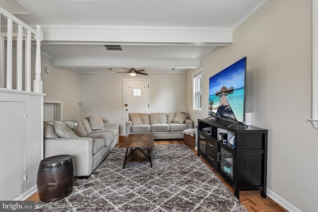 105 Dinsmore Avenue - Photo 6