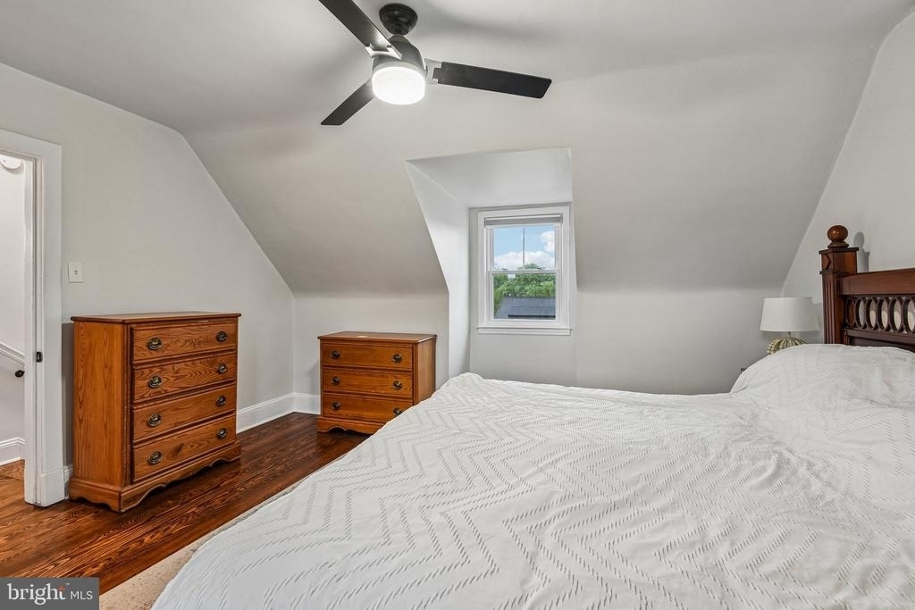 105 Dinsmore Avenue - Photo 19