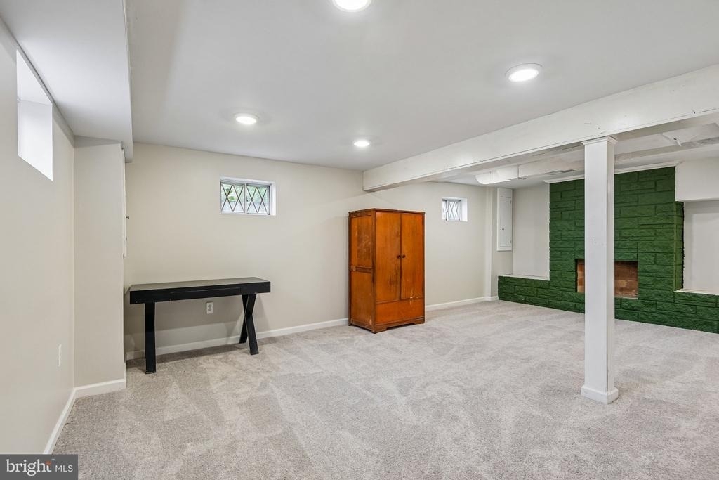 105 Dinsmore Avenue - Photo 29
