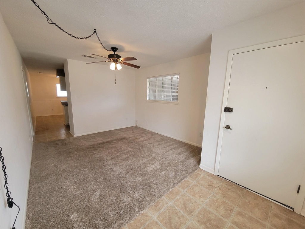 5806 Nassau Dr - Photo 4