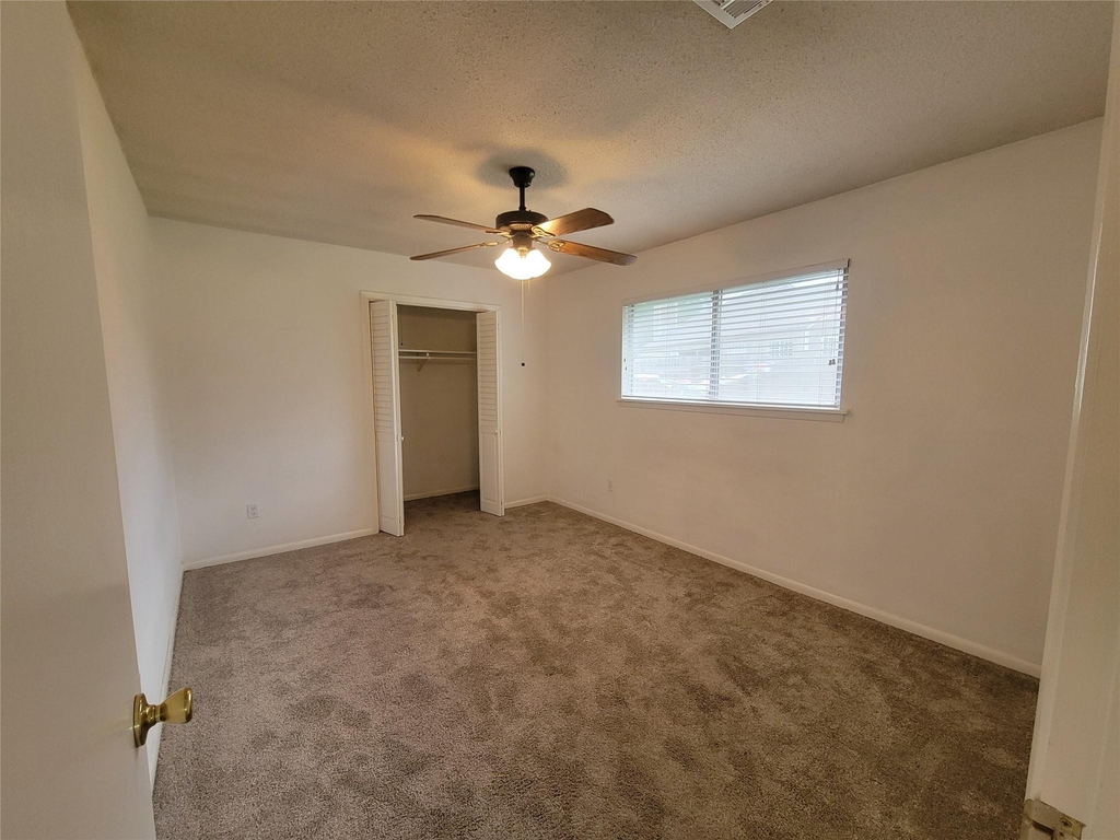 5806 Nassau Dr - Photo 6