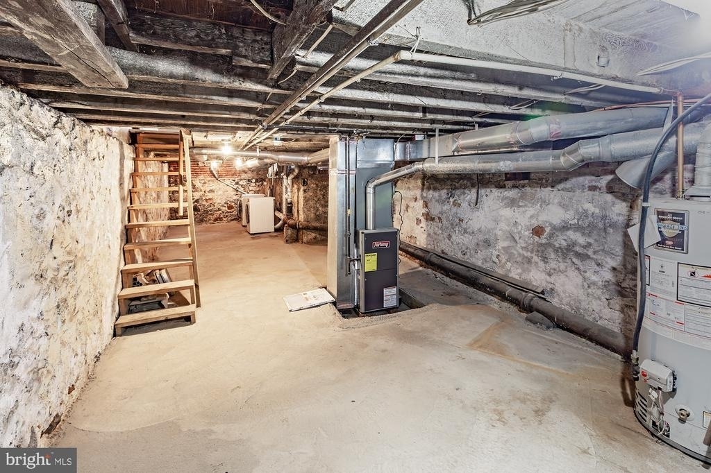 1607 Howland Street - Photo 13