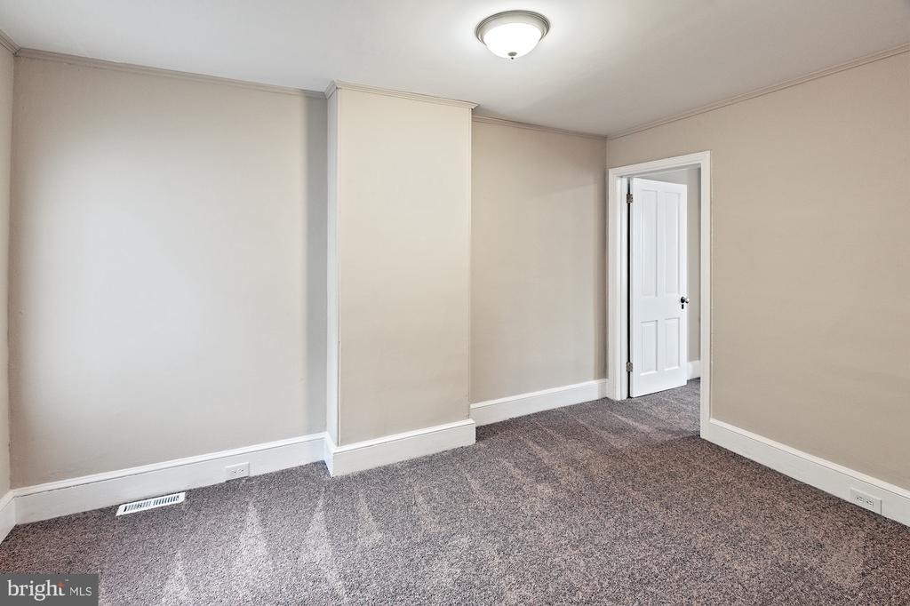 1607 Howland Street - Photo 12