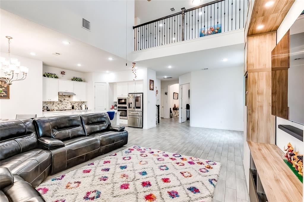833 Whitetail Dr - Photo 4