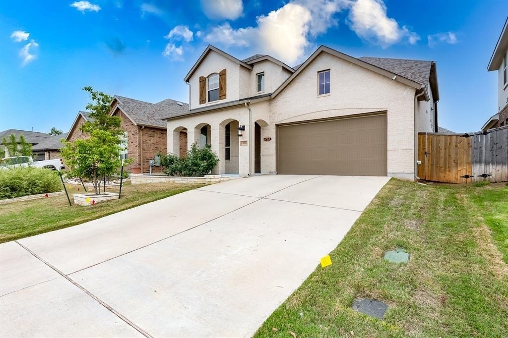 833 Whitetail Dr - Photo 1