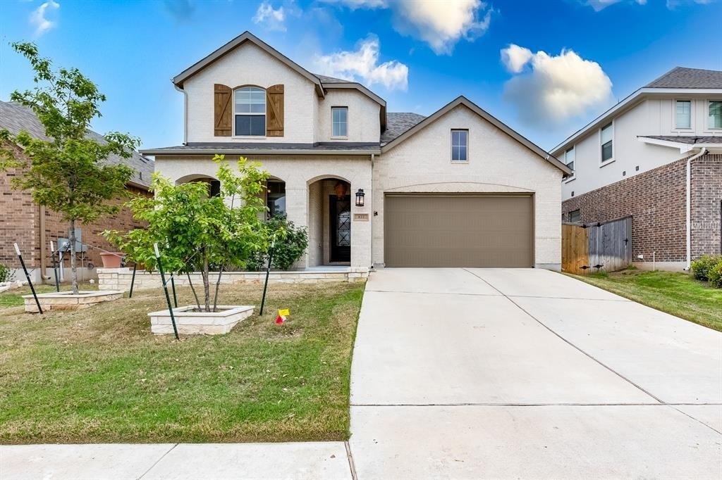 833 Whitetail Dr - Photo 0