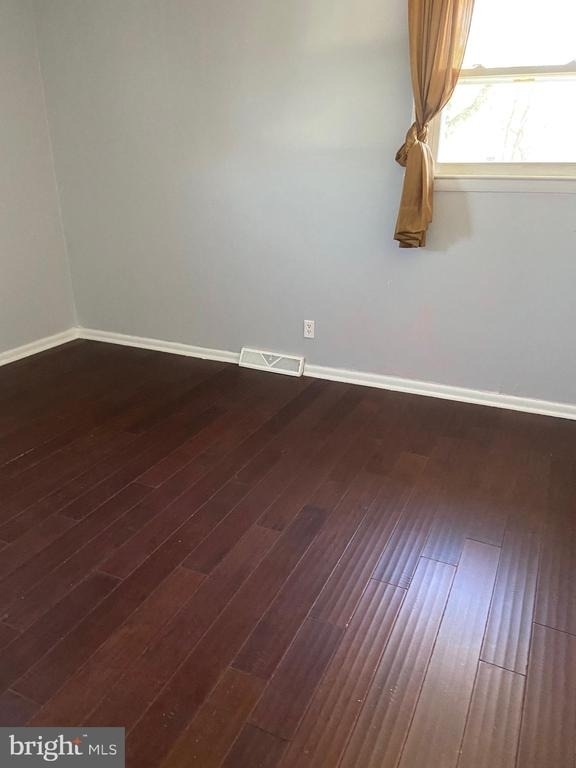 1883 S Dupont Highway - Photo 4