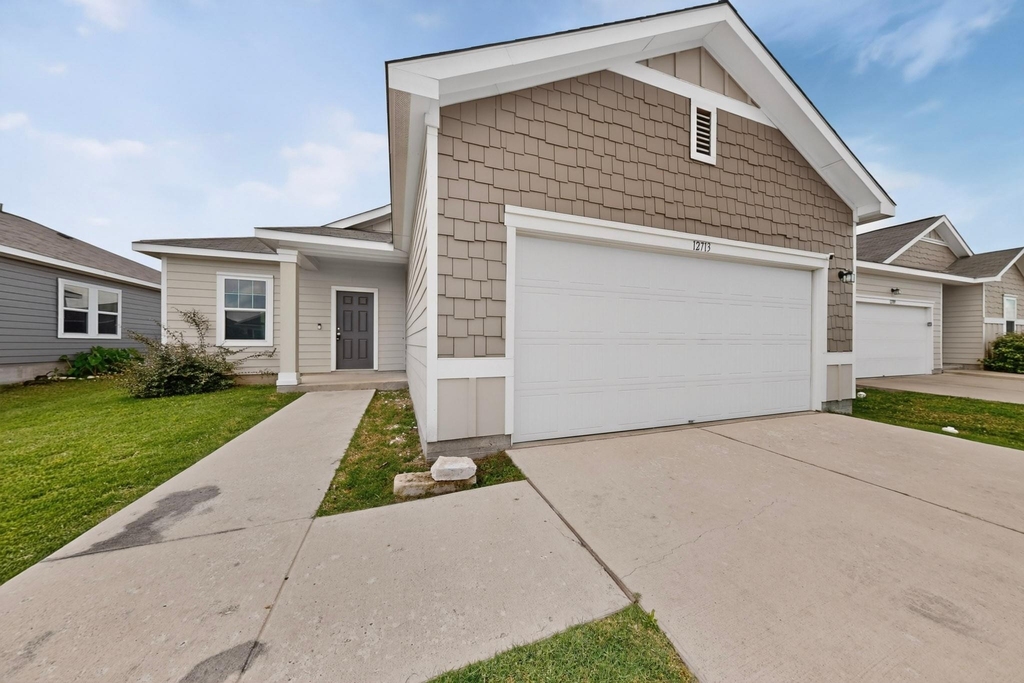 12713 Robert Taft St - Photo 1