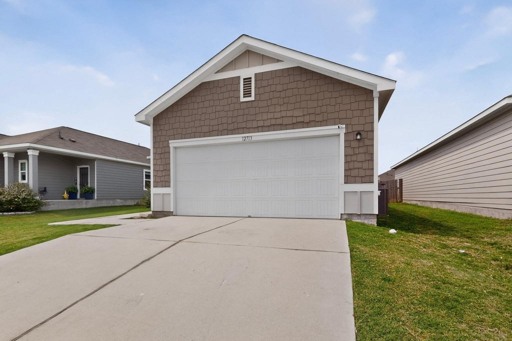 12713 Robert Taft St - Photo 2