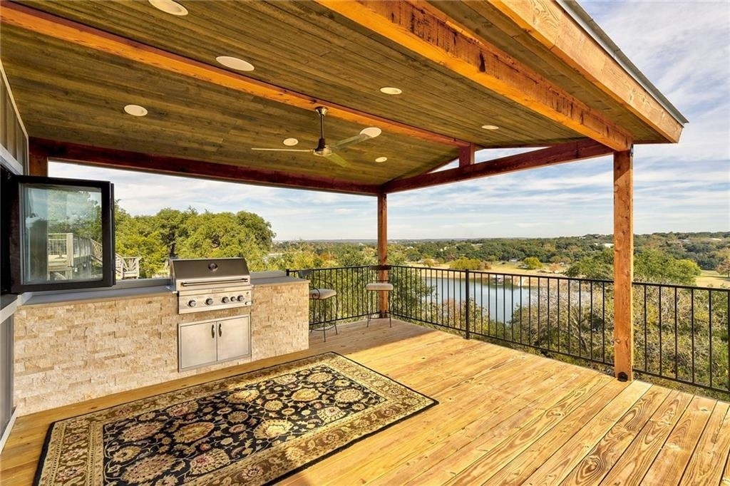 713 Nomad Dr - Photo 1