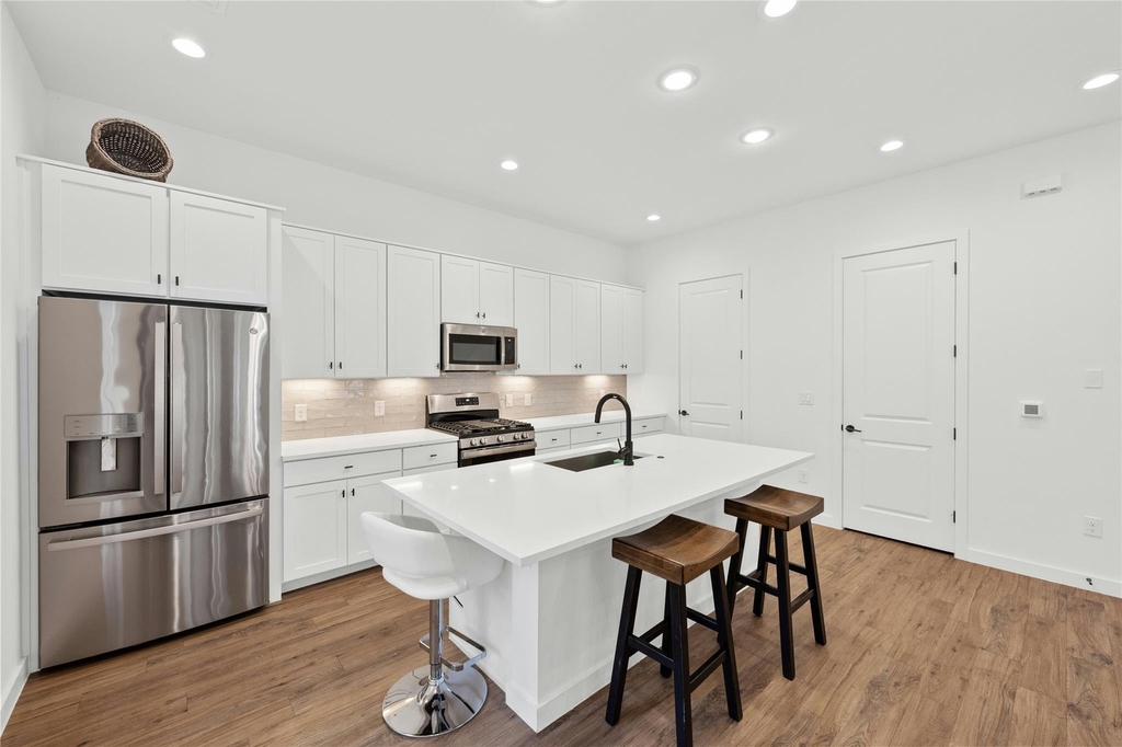 3809 Valley View Rd - Photo 8